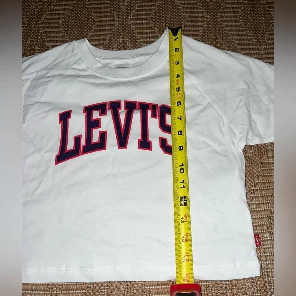 LEVIS Girls Cropped Boxy White Tee, Logo Design, Size 6, NWT